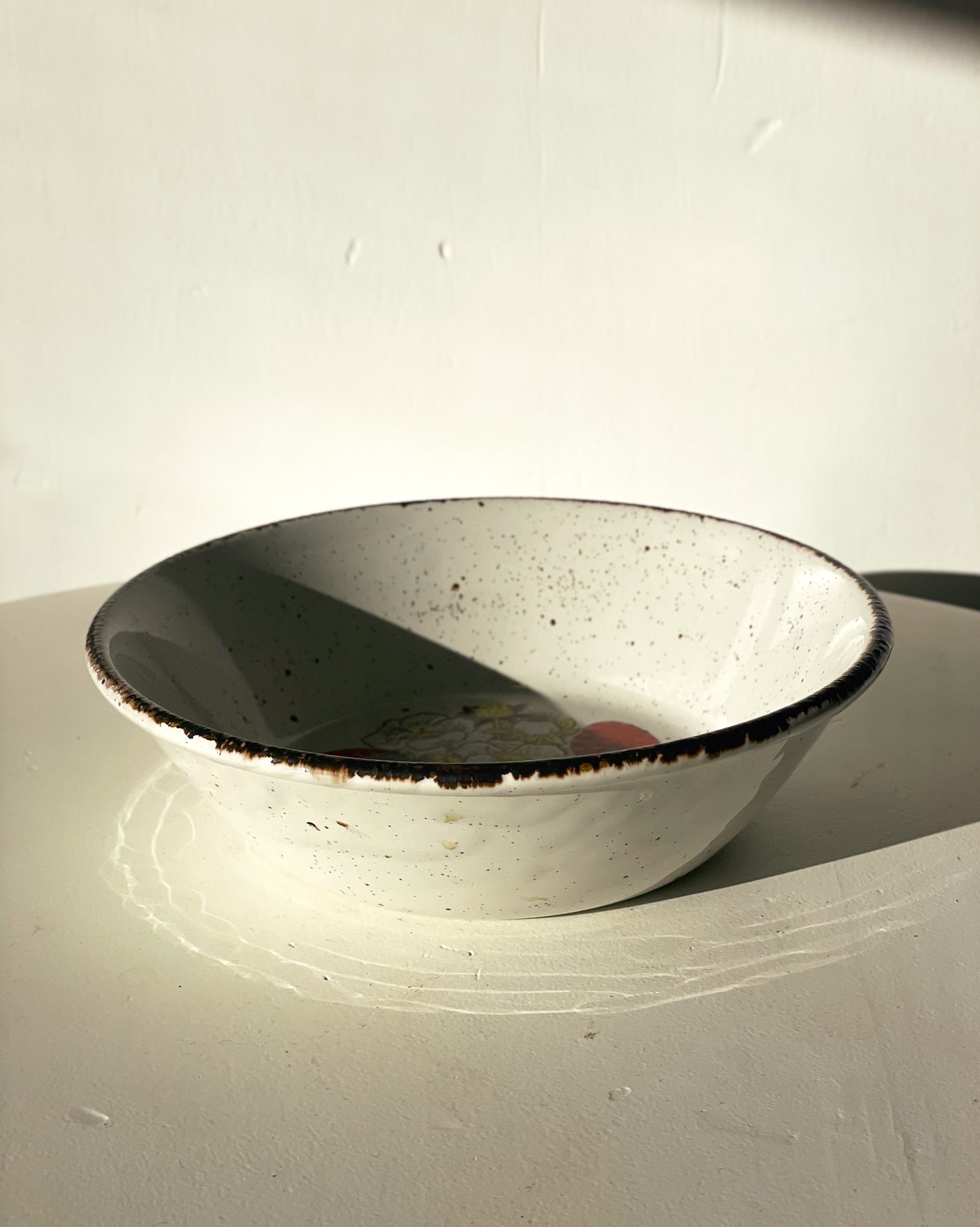 Medium Strawberry Serving Bowl