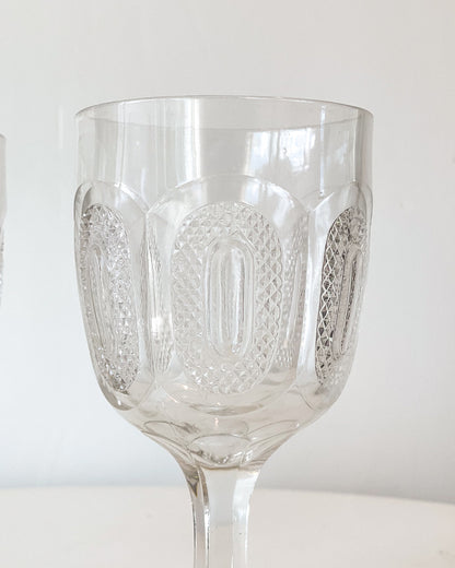 Cottage Wine Glasses (Set of 2)
